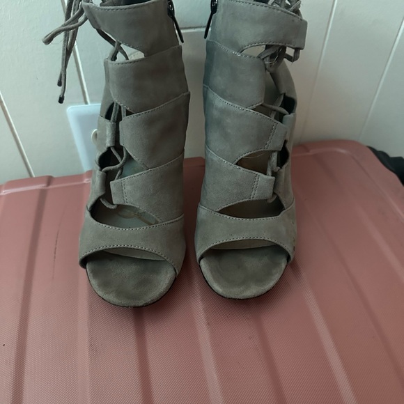 Sam Edelman Beige Block Heel Sandals - Picture 1 of 7